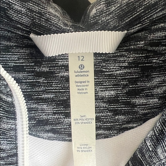 Lululemon Go The Distance Jacket - Picture 6 of 11